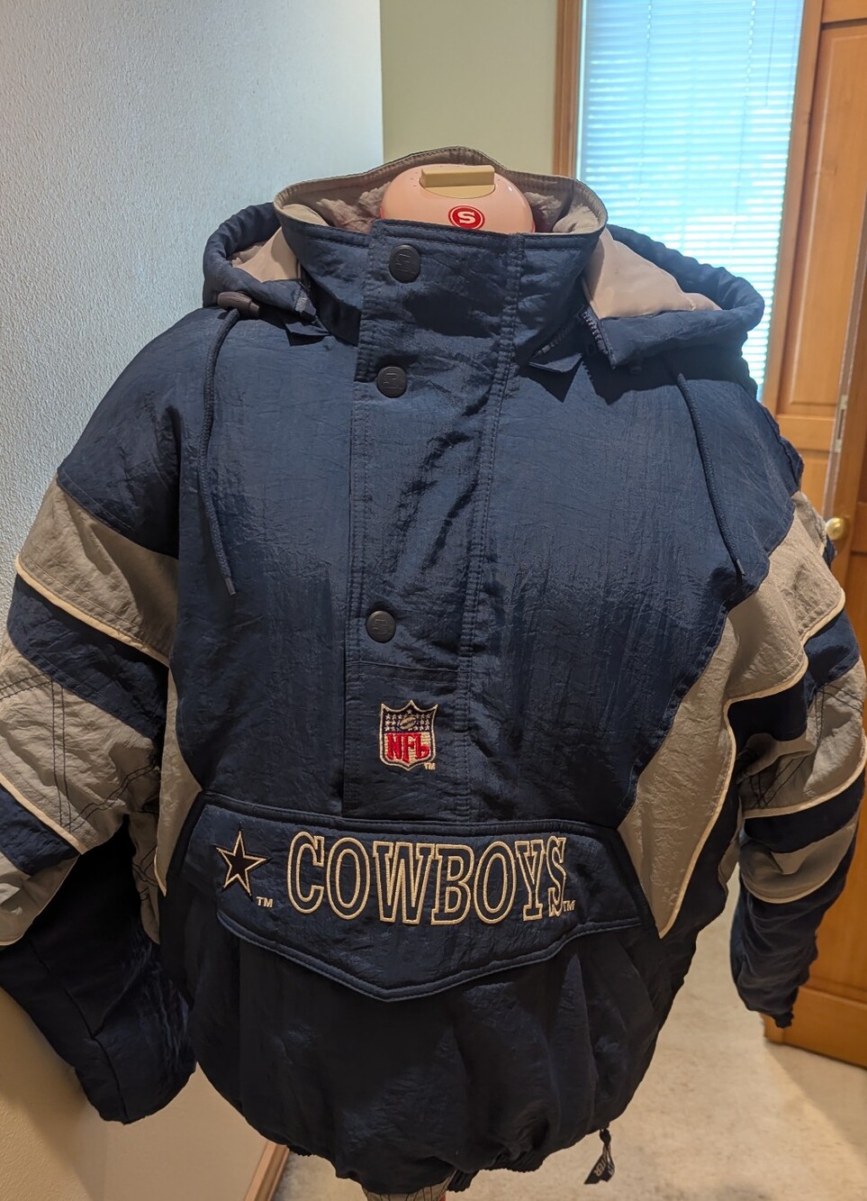 Dallas cowboys Starter Jacket. Never Worn.